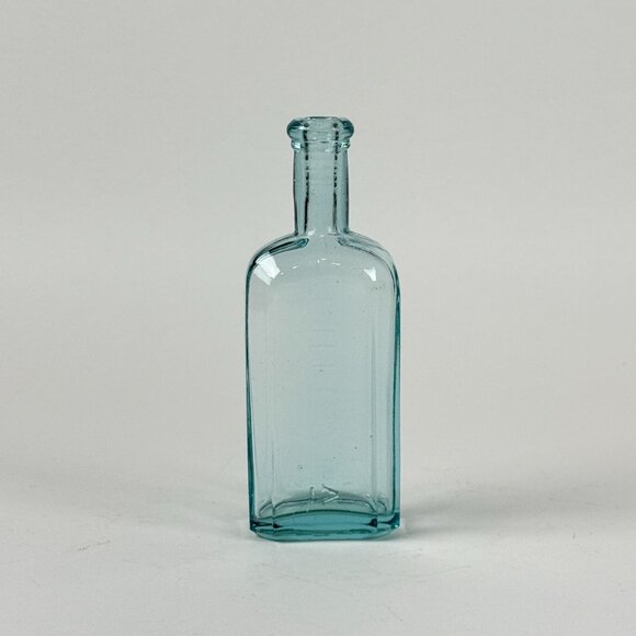 Vintage 1980's Dr D Jayne's Expectorant Half Size Blue Glass Bottle - Picture 1 of 8